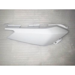 Tapa lateral dercha blanca yamaha x-max 125 2014