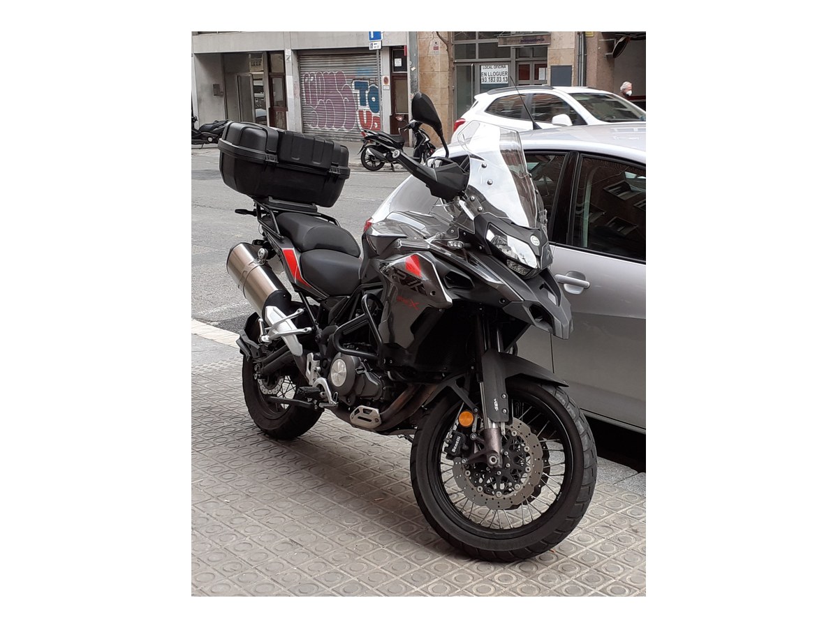Benelli TRK 251