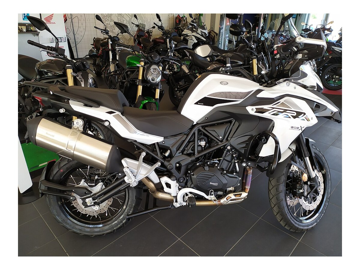 Benelli TRK 502