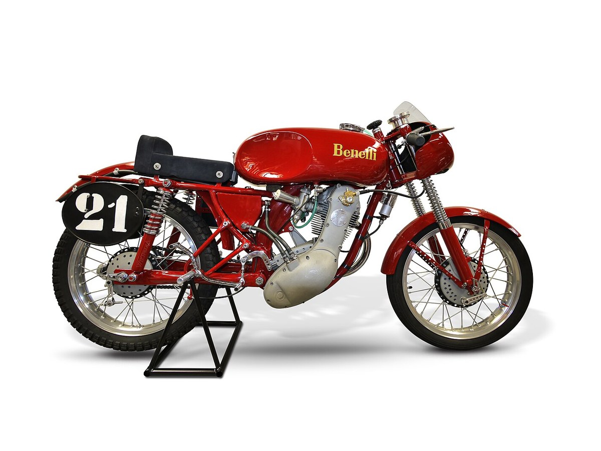Benelli Leoncino 125