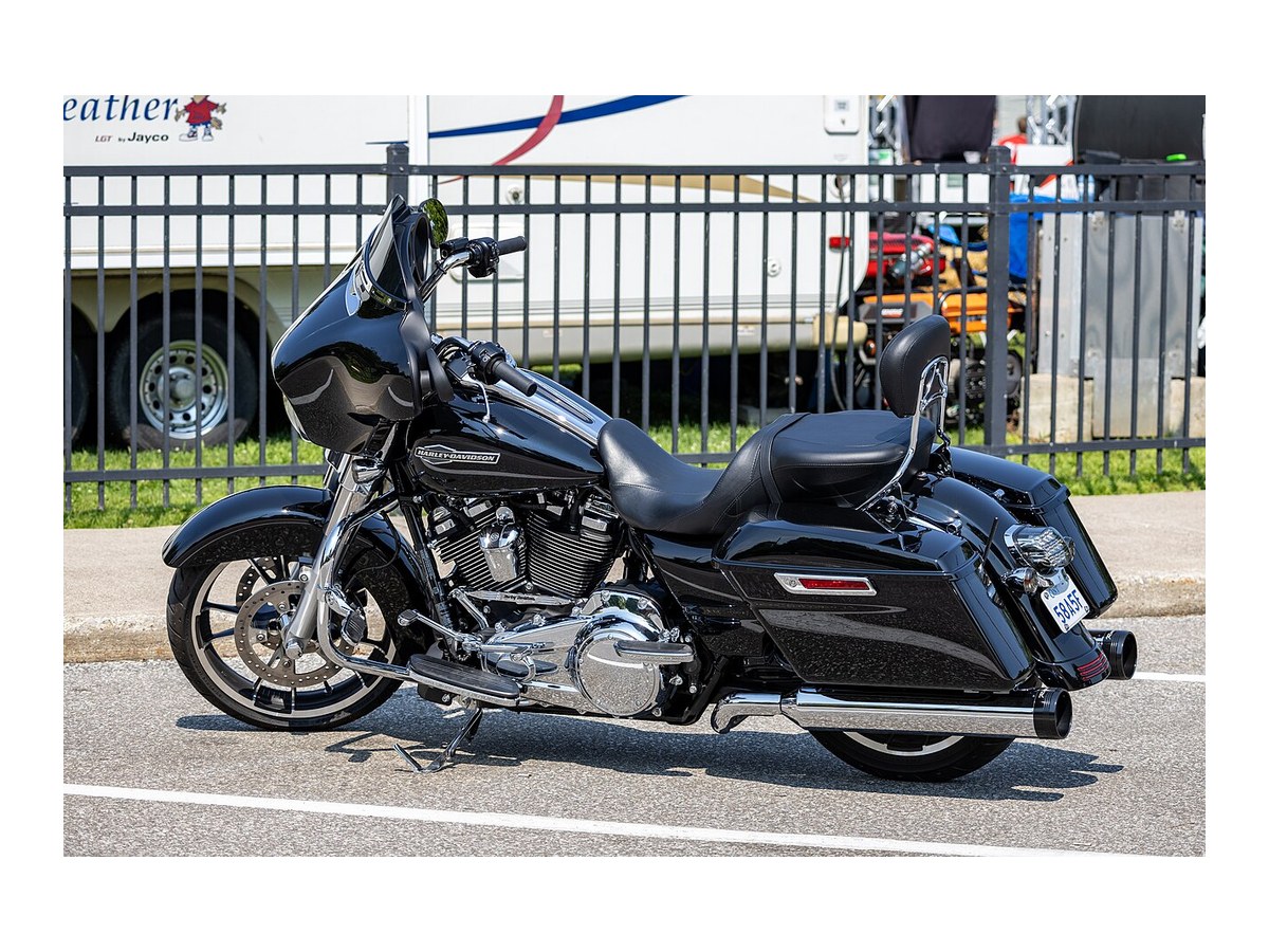 Harley Street Glide