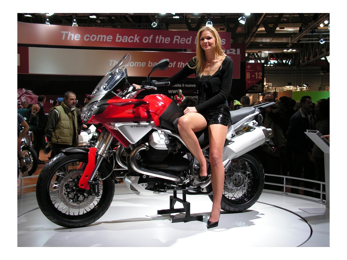 Moto Guzzi Stelvio