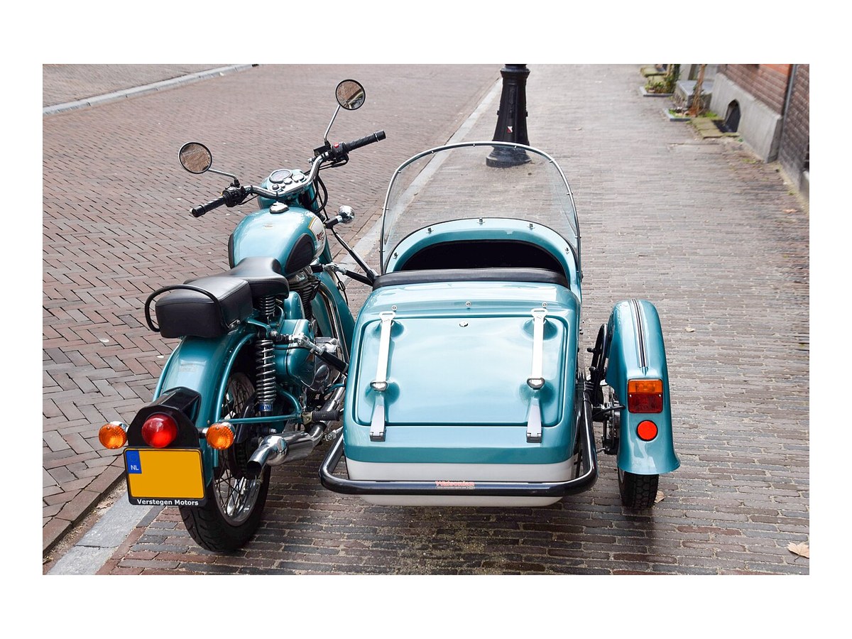 Royal Enfield Classic 500